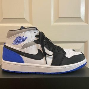 Jordan 1 Mid SE Union Royal size 9